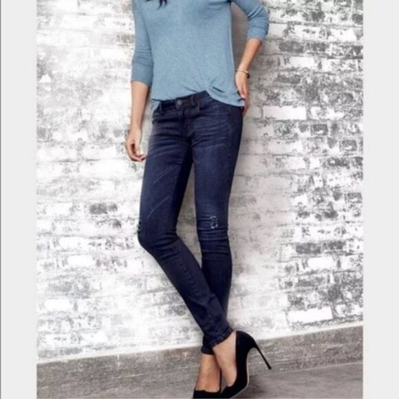 CABI Dusk Destructed Skinny Jeans Sz 6 #3193 EUC - Picture 1 of 7